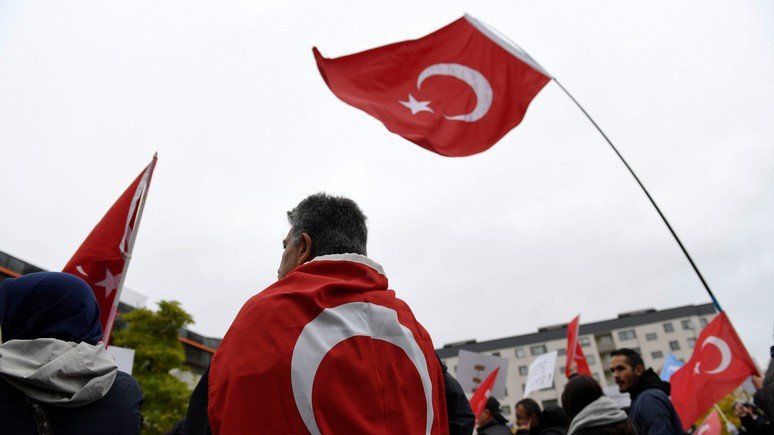 Ставка на нейтралитет: Foreign Affairs объяснил, почему Турция отвернулась от США и сблизилась с Россией