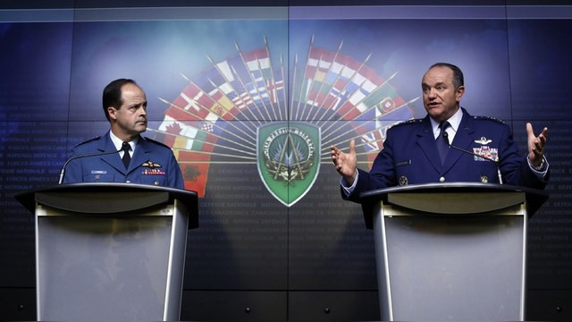 В НАТО предложили не «обниматься с русским медведем», а показать ему силу