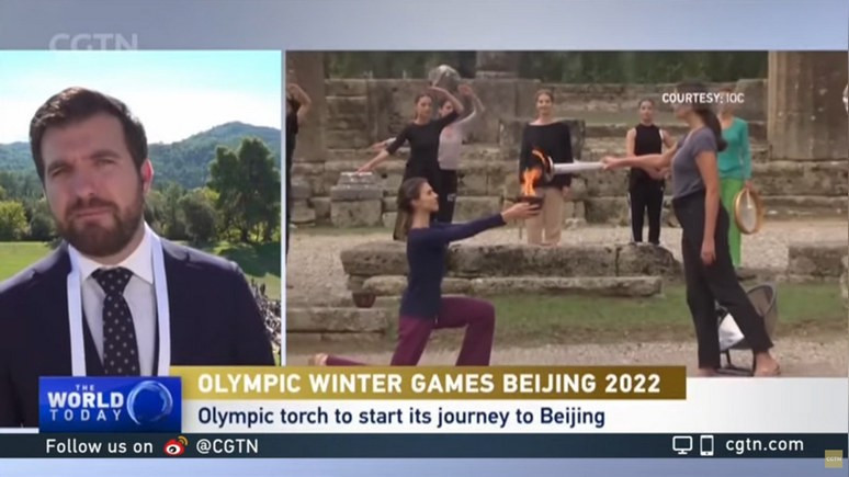CGTN: из-за пандемии почти без зрителей — в Греции зажгли огонь предстоящей Олимпиады в Пекине