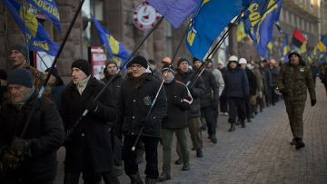 Молчание американских ястребов о зверствах Киева