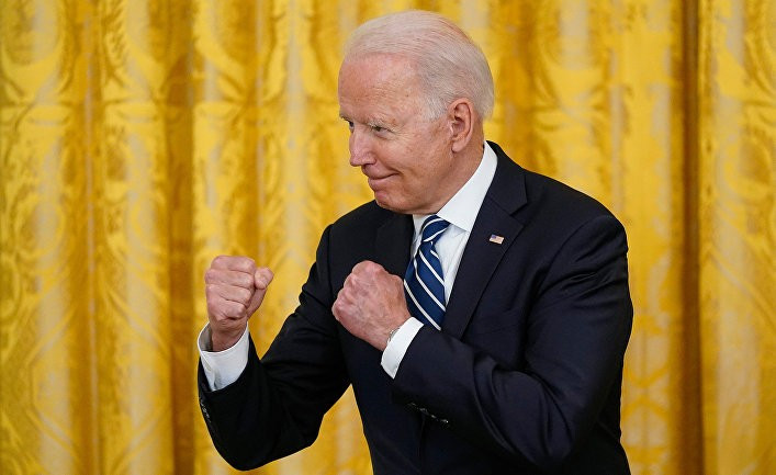 Антинаграда «Идиот года» нашла героев: Псаки, Байден, Пелоси (The American Spectator)