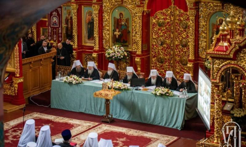 Как скорректирована задача по денацификации Украины из-за церковного кризиса