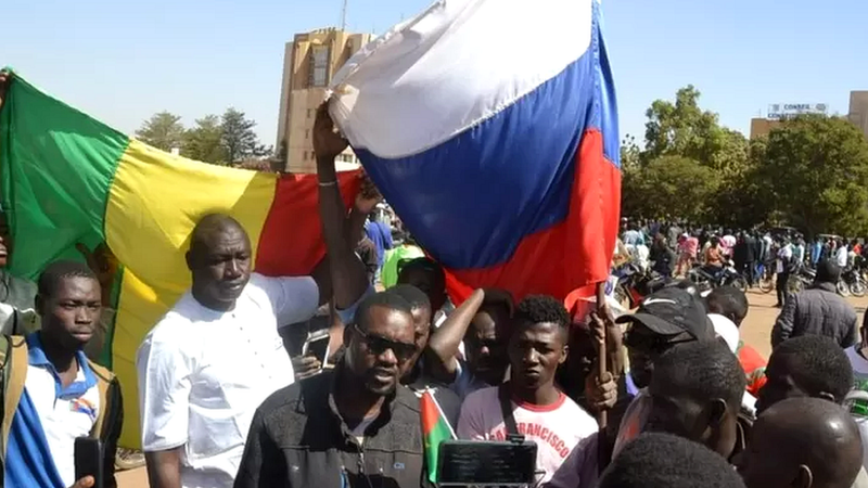 Запад откровенно устал поддерживать Киев: весь мир готовится к разделу Украины