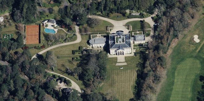 Как российскому миллиардеру Авену удалось заслужить прощение Англии