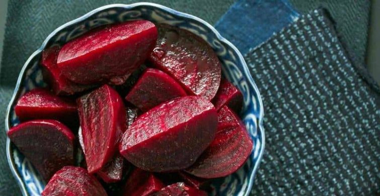 Кому нельзя есть свеклу и какая польза корнеплода