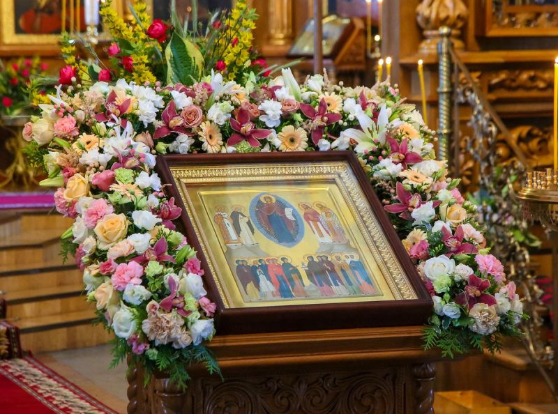 Церковные праздники 8 августа 2023 года призваны напомнить о подвигах мучеников Ермолая и Параскевы