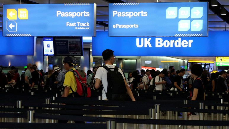 Le Figaro: «самоубийственное решение» — французский дипломат о введении санитарных кордонов между Англией и Францией