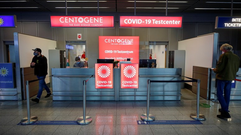 Le Figarо: даже для вакцинированных — из-за «омикрона» у европейцев сработал «рефлекс закрытия границ»