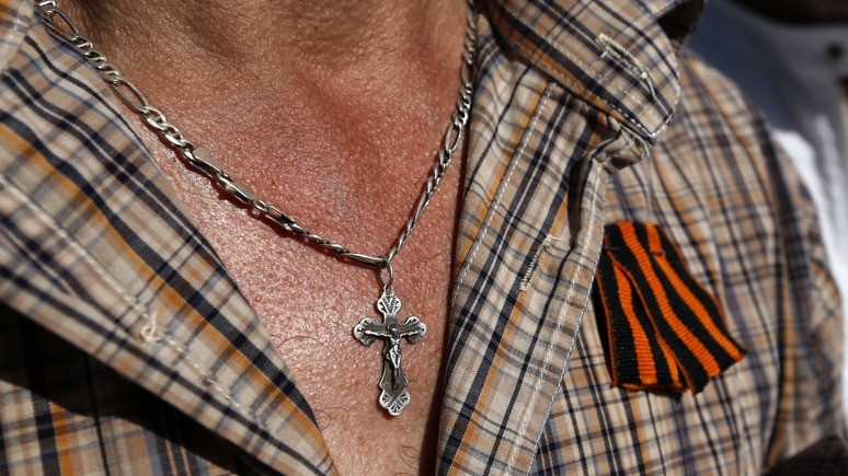 Корреспондент: на Украине вступил в силу закон о запрете георгиевских лент