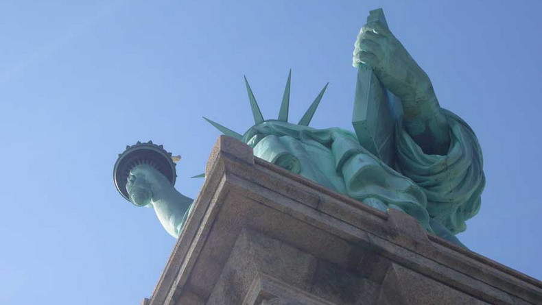 Неприятие демократии «по-западному» было ключом для успеха России