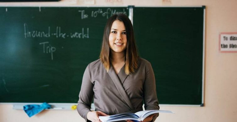 Почему на самом деле не хватает учителей в российских школах