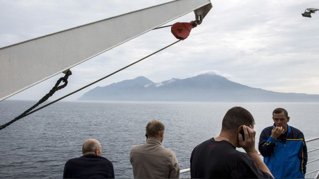 Hokkaido Shimbun: Юридически два курильских острова – уже японские