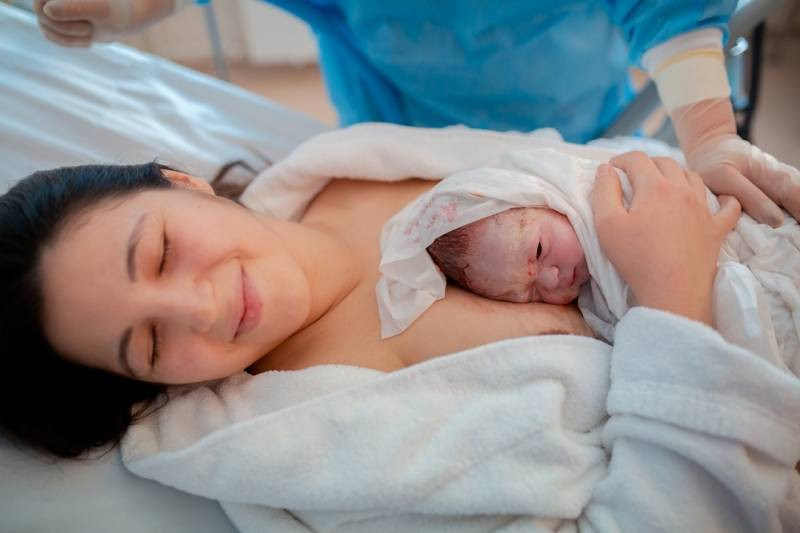 Домашние роды: разрешают ли российские законы рожать как в Instagram