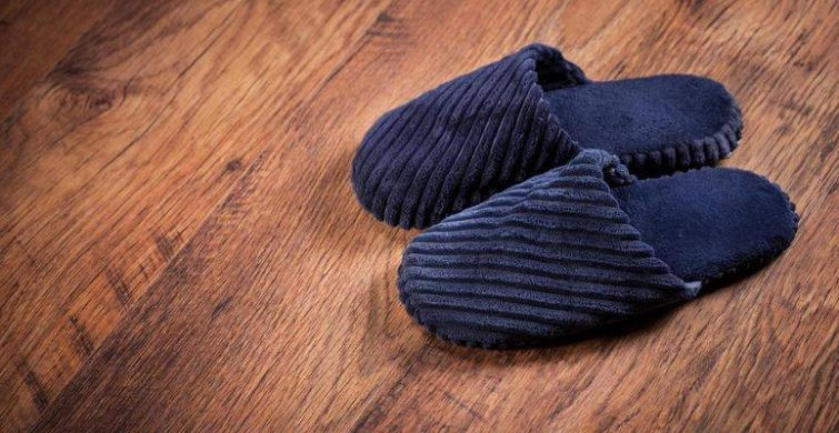 Чудо-раствор, который отстирает домашние тапочки, рецепт, как правильно стирать