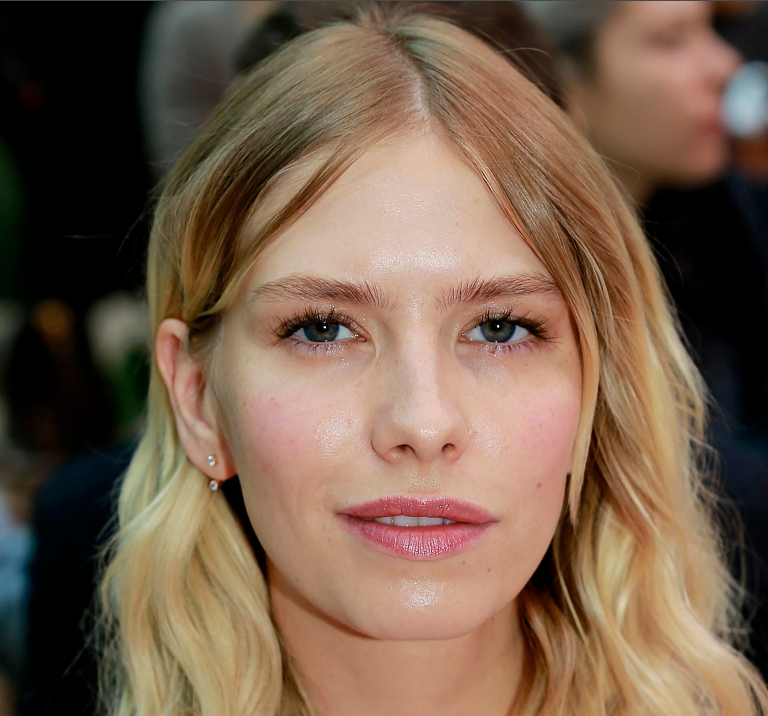 Модель Перминова считает, что годы идут ей к лицу