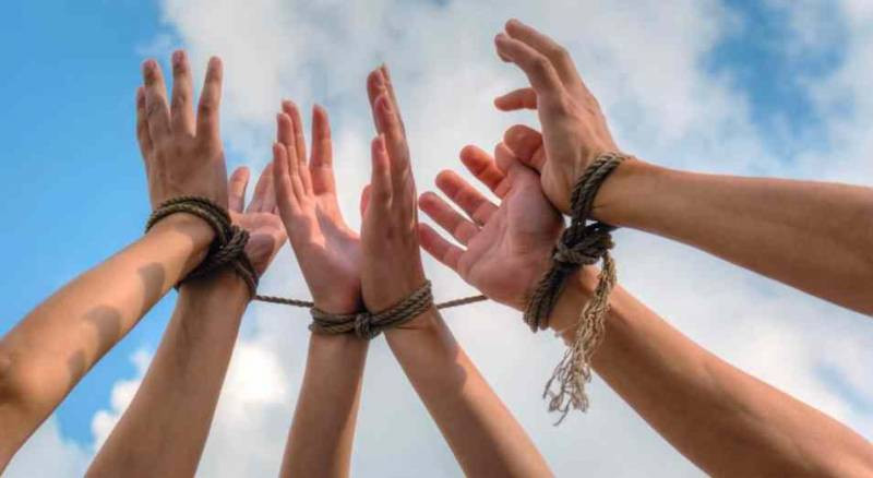 Всемирный день борьбы с торговлей людьми, отмечаемый 30 июля, имеет особый смысл