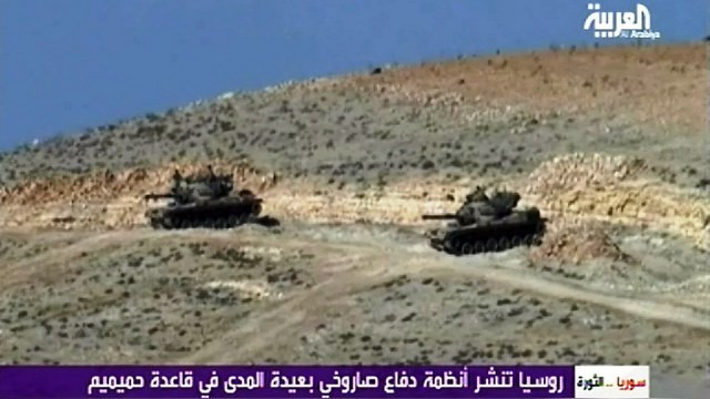 Al Arabiya: В ответ на С-400 Турция стянула к границе танки и бронетехнику