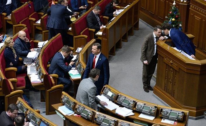 FT: Великобритания готовит поле для «долговой битвы» между Россией и Украиной