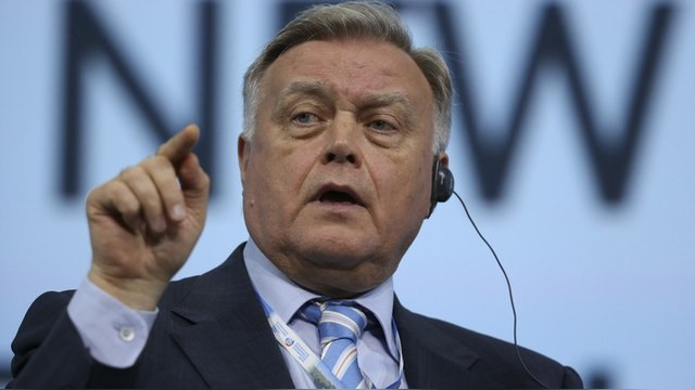 Владимир Якунин призвал БРИКС покончить с «диктатурой доллара»