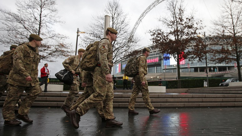 LSM: Британские солдаты избили латышей без помощи России