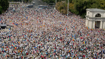 Прокремлевские партии мутят воду