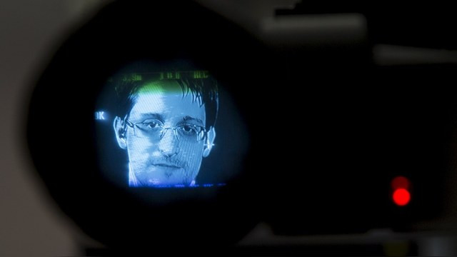 Сноуден: Именно США заперли меня в России