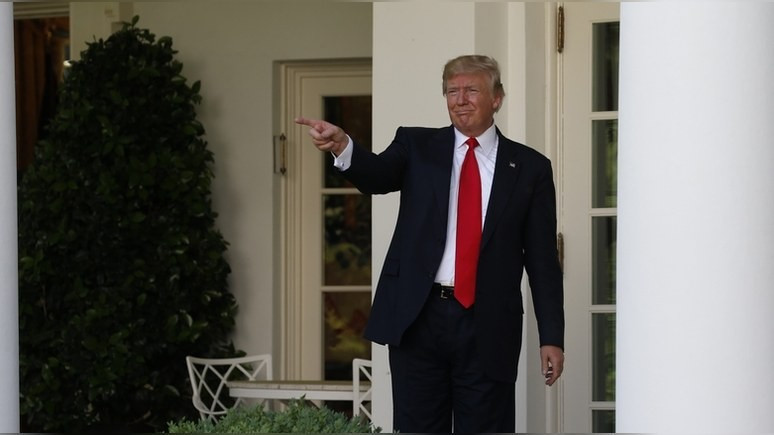 Yahoo News: Трамп начал президентство с попыток снять санкции с Москвы