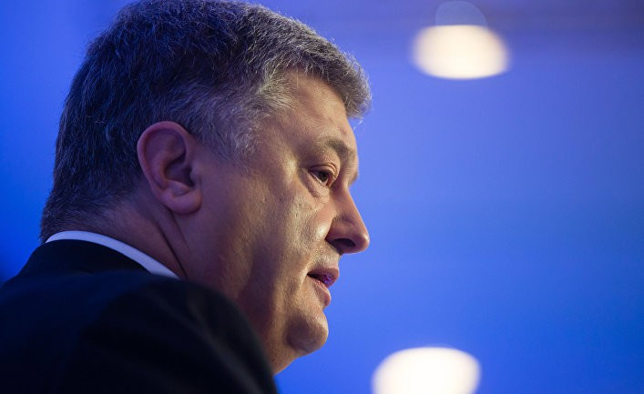 Порошенко решил немножко помочь России