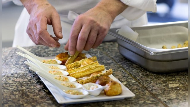 WSJ: Путинское эмбарго превратило московских рестораторов в патриотов