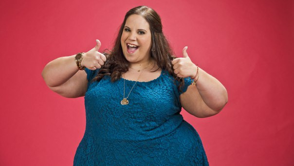 Как выбирать платья полным девушкам?