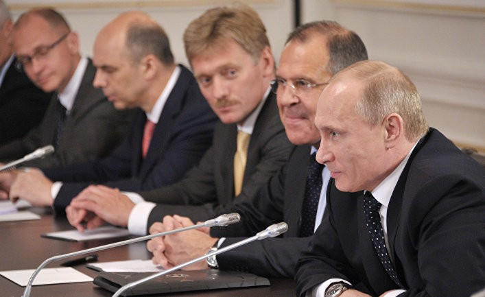 Власть в Кремле меняется