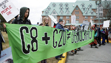 У руля мира никого нет