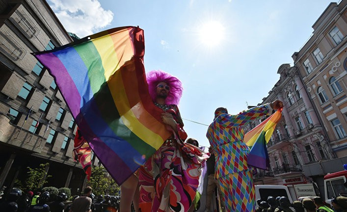 Три парада — три Украины