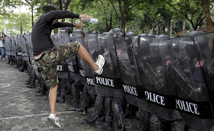 Опасная игра тайской хунты с Китаем