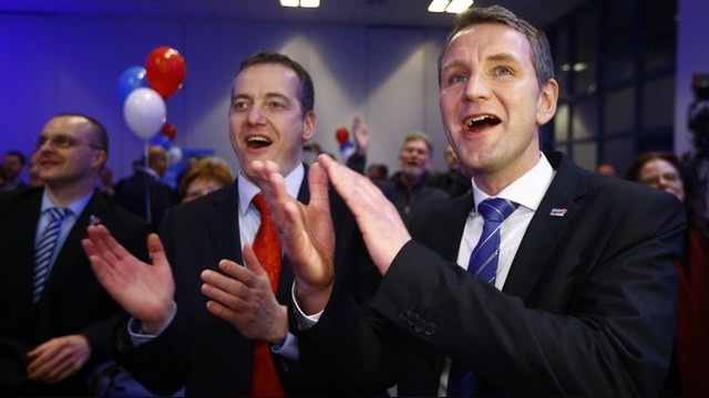 Zeit: Успех «Альтернативы для Германии» связан с неудачами Меркель