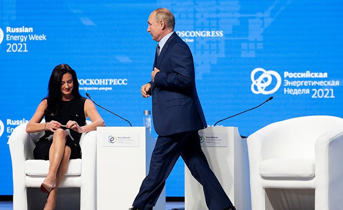 «Красота есть, а ума нет»: болгары о комплименте Путина американской журналистке (Факти)