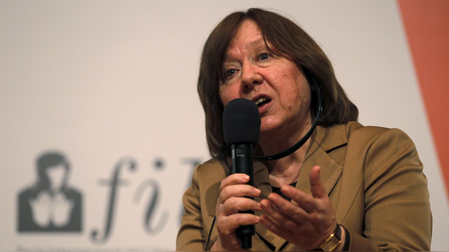 Нобелевский лауреат Алексиевич: Холокост в Белоруссии устроили украинцы