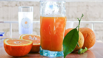 Так ли полезен фруктовый сок?