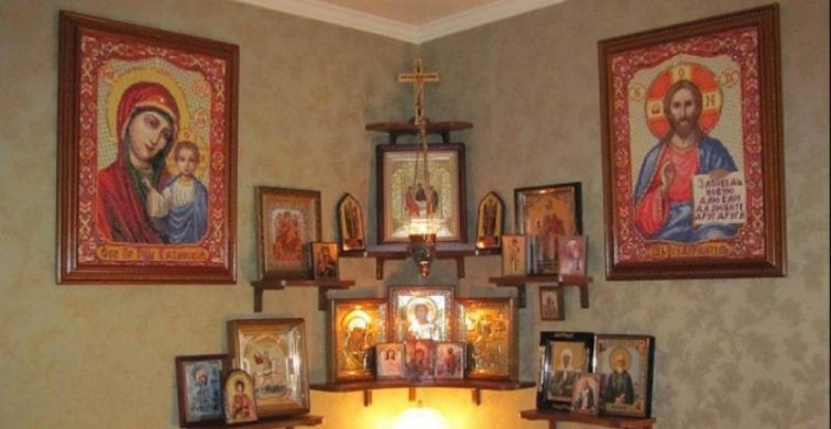 Почему падает икона в доме: 5 мистических и жутких примет