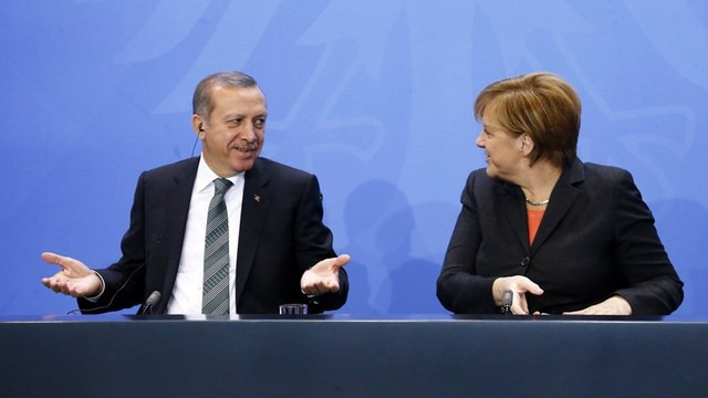 Boulevard Voltaire: От патриотических идеалов Европа скатилась в абсурд