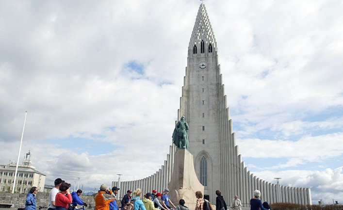 НАТО нужен непотопляемый авианосец Исландия