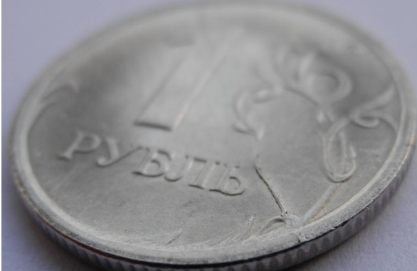 Финансист Островский анонсировал укрепление курса рубля в августе