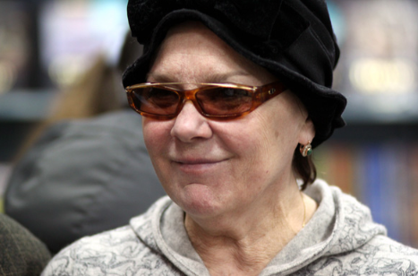 Лариса Голубкина рассказала, что хорошо себя чувствует и готова вернуться на сцену