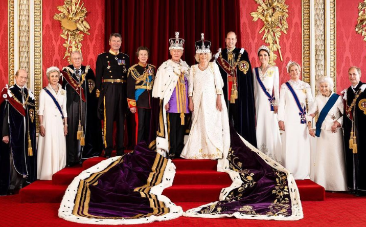 Бывший дворецкий принцессы Дианы прочит королевской семье вымирание