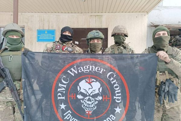 Участвовавшие в освобождении Бахмута бойцы ЧВК «Вагнер» должны быть награждены посмертно — Григорий Миронов