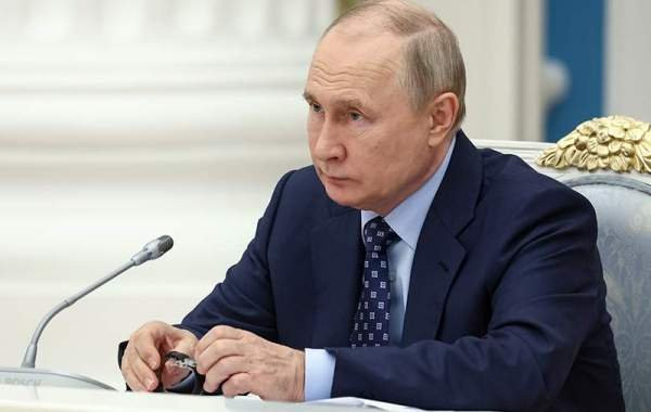 Путин присвоил 14-му истребительному авиационному полку звание "гвардейский"