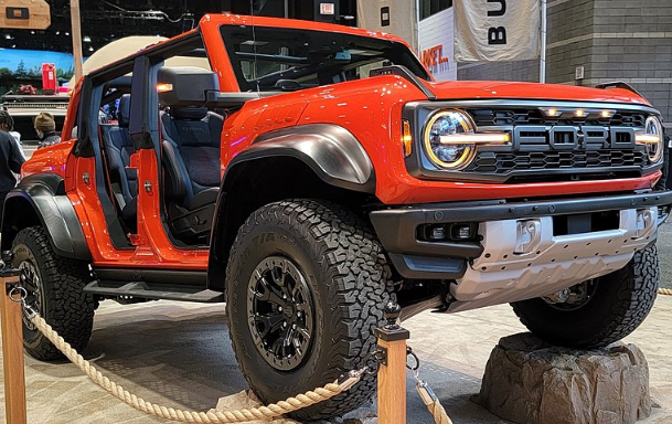 Новый Ford Bronco 2024 заметно прибавил в цене