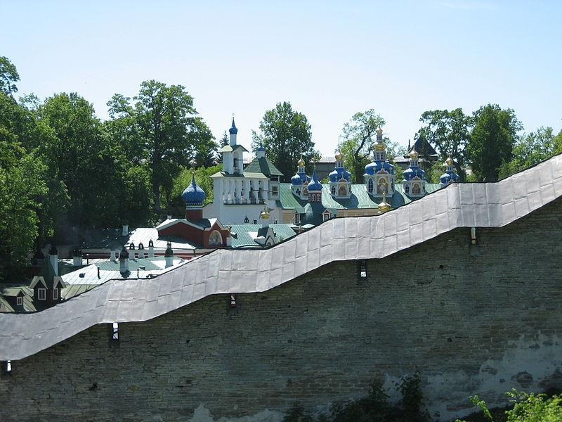 Псково-Печерский монастырь принял первого монаха из Киево-Печерской лавры