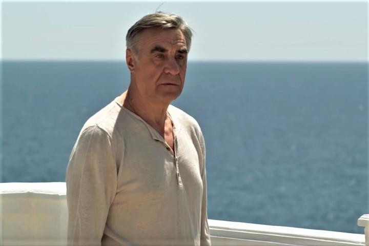 Звезда «Сватов» Анатолий Васильев рекомендовал Пугачевой извиниться перед россиянами