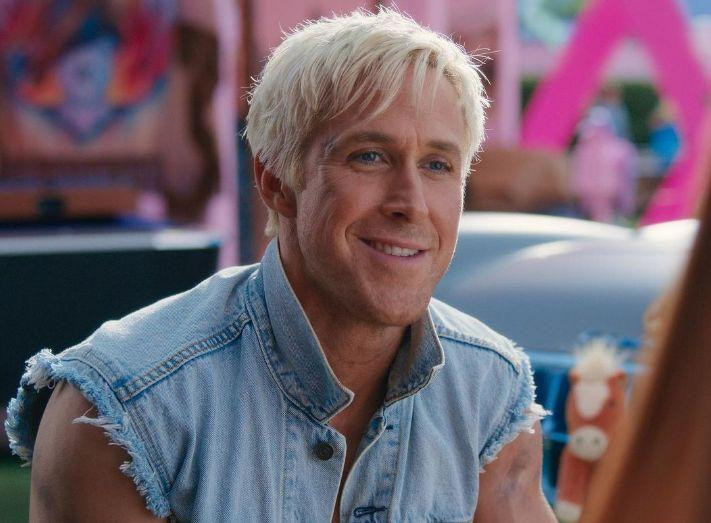 Исполнителя роли Кена Райана Гослинга показали в закулисье фильма «Барби»